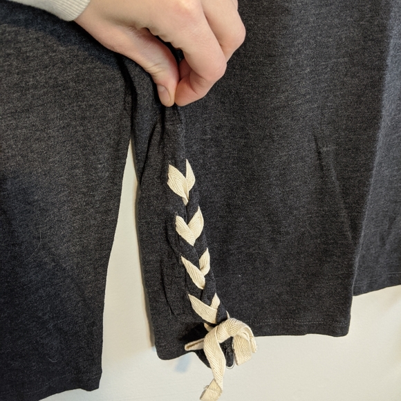 NWT! Flyers Hooded Tee - Picture 3 of 5